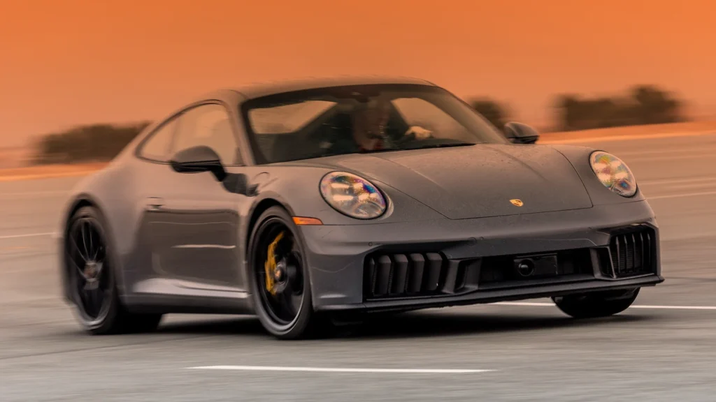 2025 Porsche 911 Hybrid – Price, Features & Performance Review